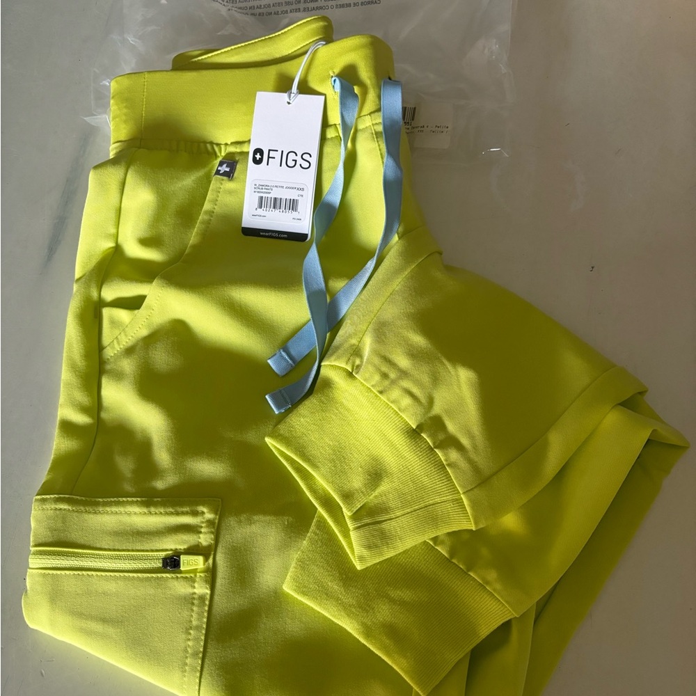 Figs Zamora Jogger. NWT